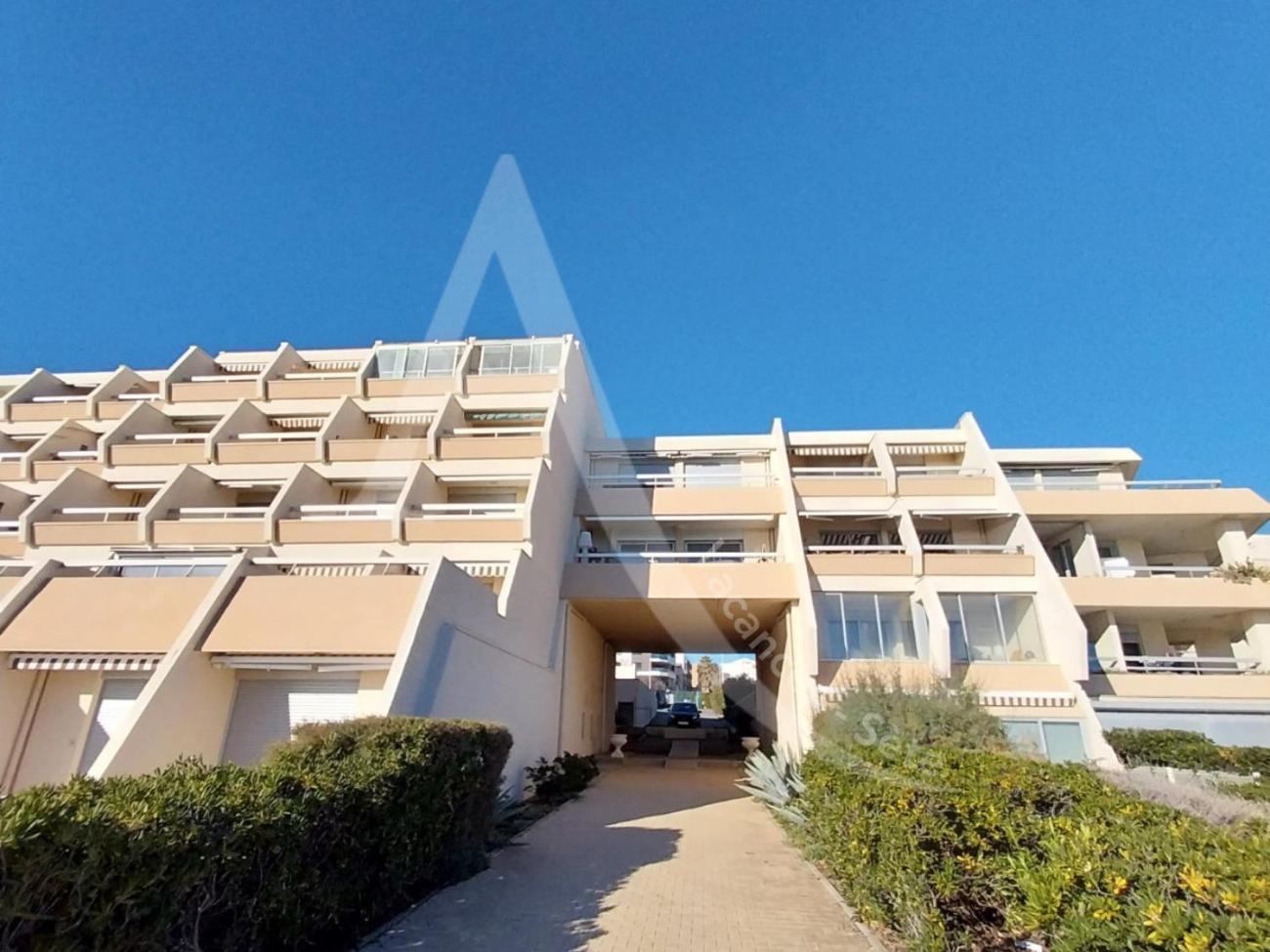 Confortable T2 En Front De Mer, Parking, Wi-Fi Sete Exterior photo