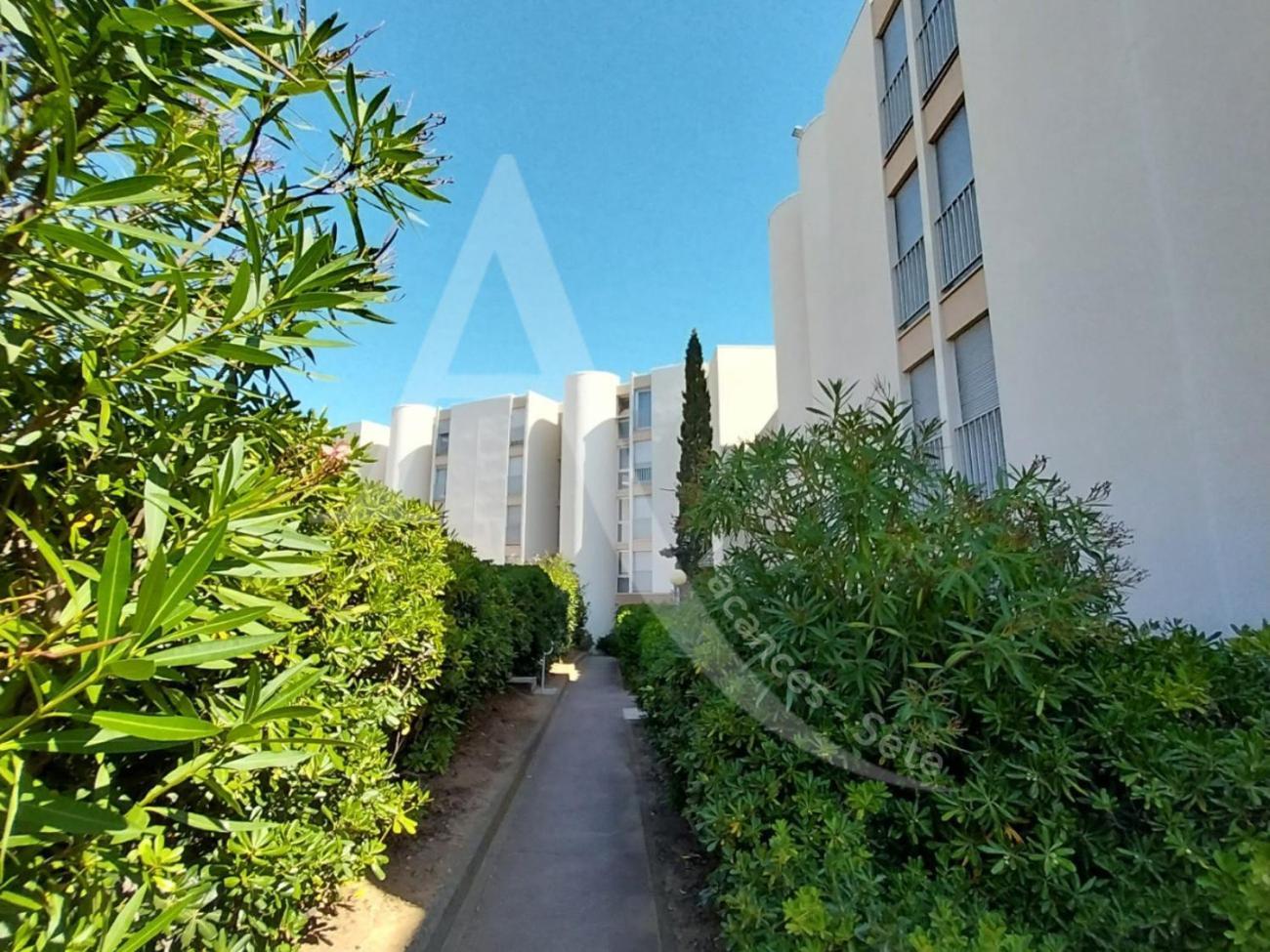 Confortable T2 En Front De Mer, Parking, Wi-Fi Sete Exterior photo
